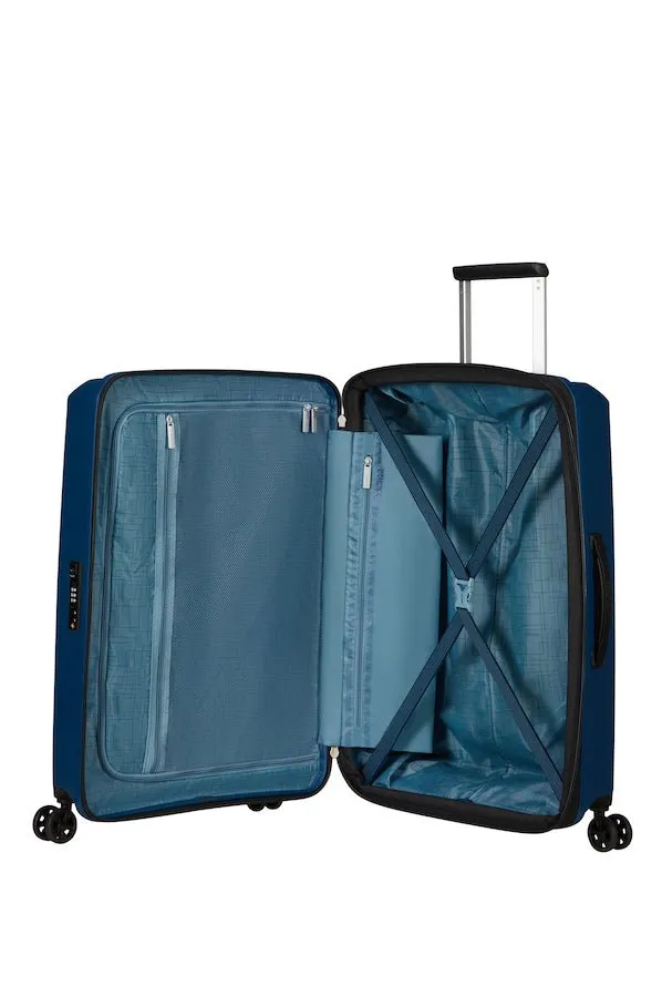 American Tourister Aerostep Expandable 67cm Medium Spinner | Navy