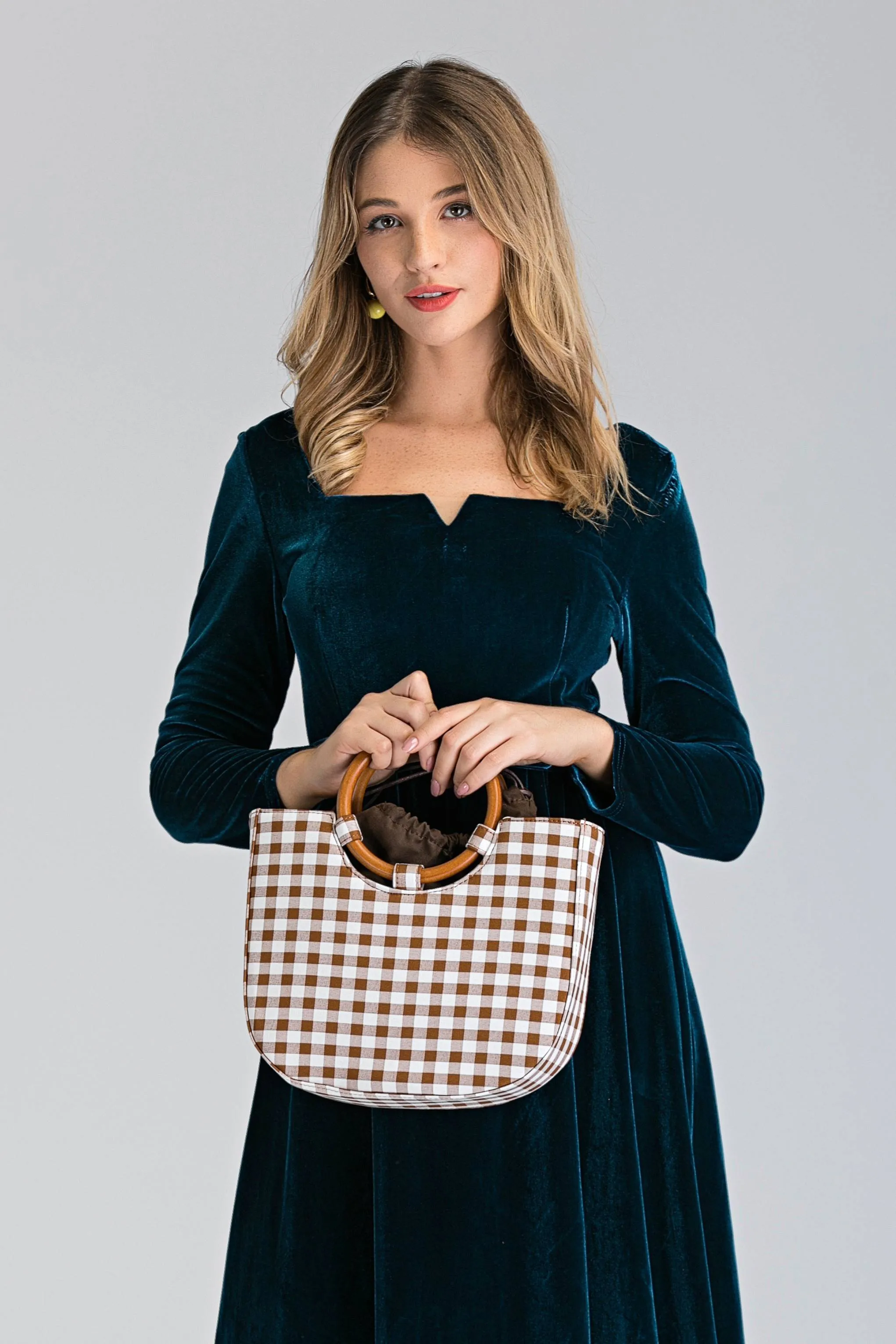 Brown Gingham Wood Ring Handle Bag