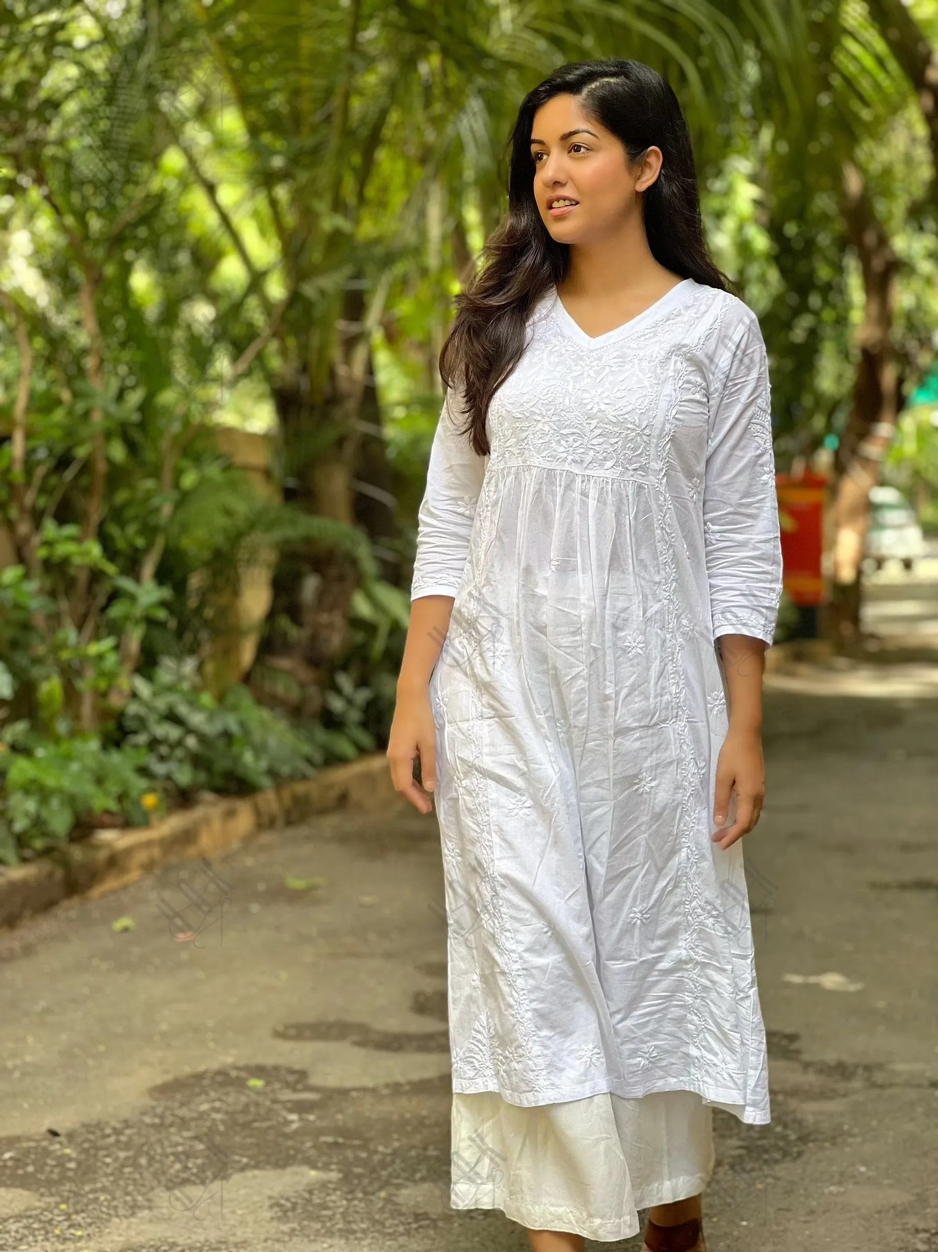 Ishita Dutta in Hand embroidery Chikankari Long Kurta-White