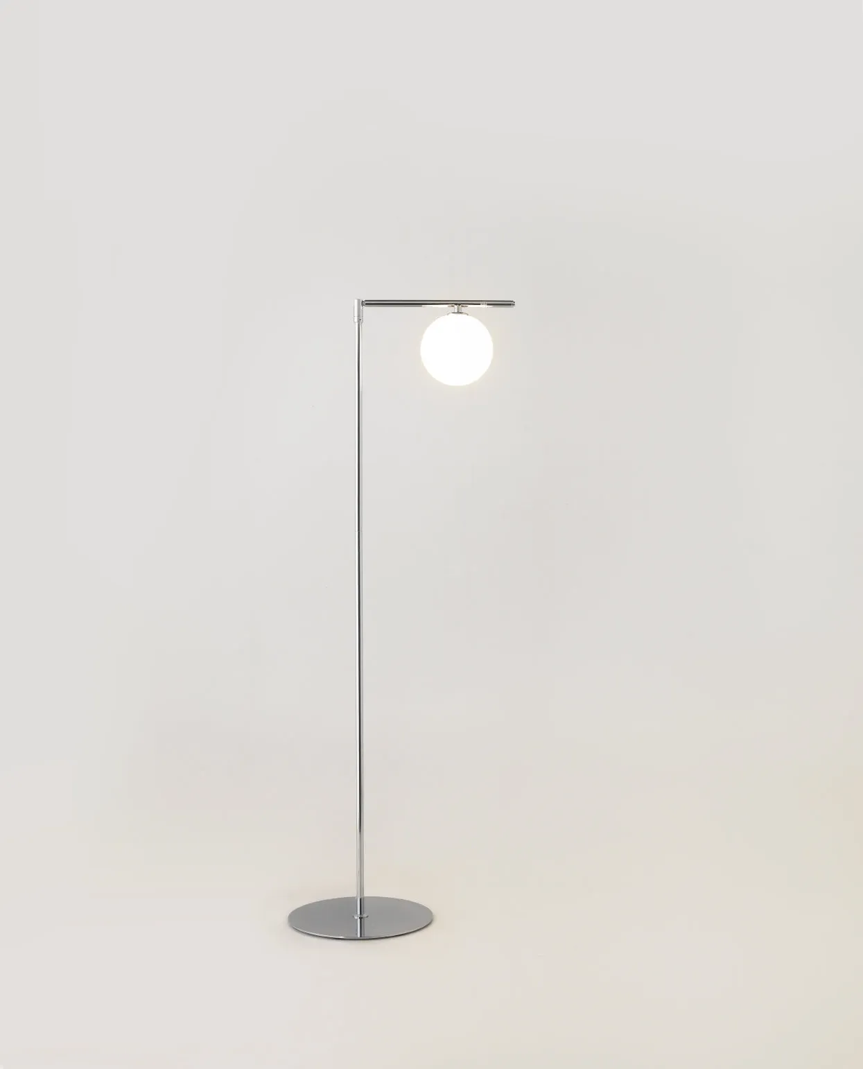 Lobo Floor Lamp